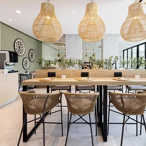 Alameda Centro Affiliated By Melia 4* Málaga